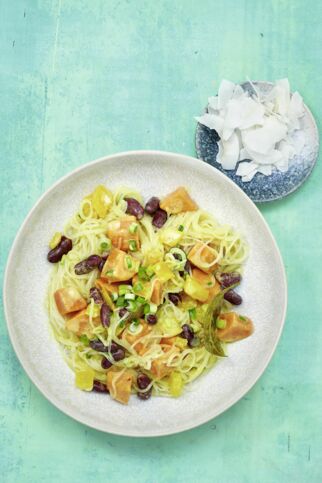 Süßkartoffelpot mit Glasnudeln Süßkartoffelpot mit Glasnudeln