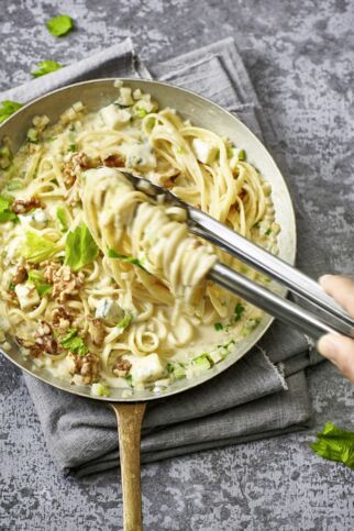 Linguine mit Gorgonzola-Sauce Linguine mit Gorgonzola-Sauce