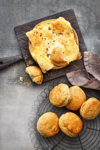 Scones mit Ofenkäse