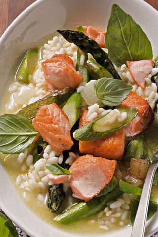 Spargelrisotto mit Lachs Spargelrisotto mit Lachs