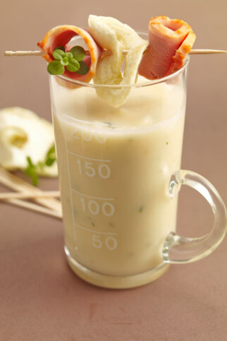 Sellerie-Apfel-Suppe mit Entenbrust Sellerie-Apfel-Suppe mit Entenbrust