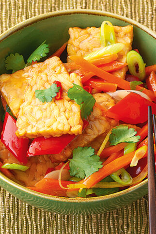 Wokgemüse mit Tempeh Wokgemüse mit Tempeh