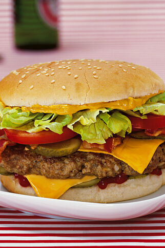 Big Bacon-Cheeseburger Big Bacon-Cheeseburger