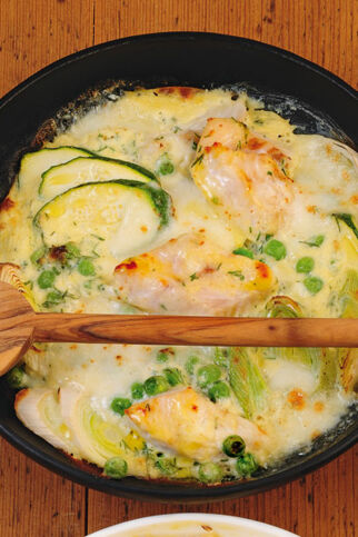 Gratinierter Fisch mit Lauch und Zucchini Gratinierter Fisch mit Lauch und Zucchini