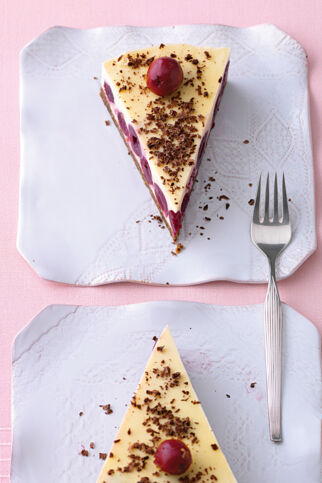 Süßkirschen-Pumpernickel-Torte Süßkirschen-Pumpernickel-Torte