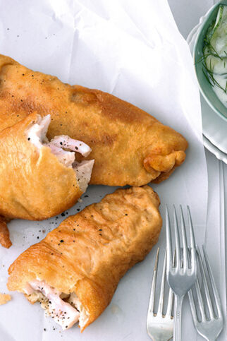 Backfisch mit Gurkensalat