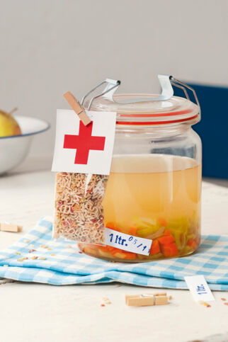 Hühnerbrühe Hühnerbrühe