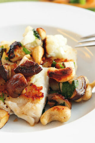 Fischpfanne mit Papaya-Gemüse-Salat Fischpfanne mit Papaya-Gemüse-Salat