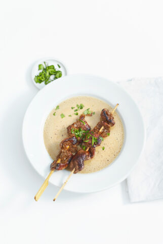 Kastaniensuppe mit Wildspießchen Kastaniensuppe mit Wildspießchen