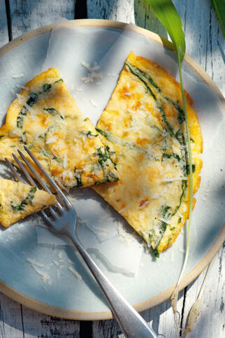Bärlauch-Schaumomelett mit Parmesan