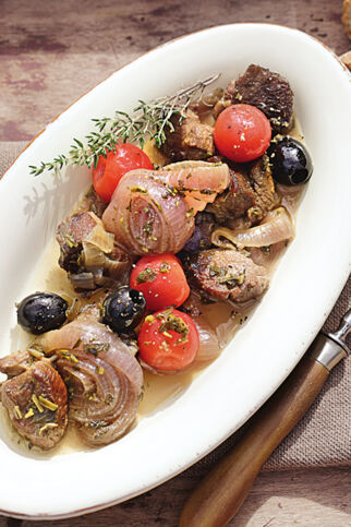 Schmortopf mit Zwiebeln Schmortopf mit Zwiebeln