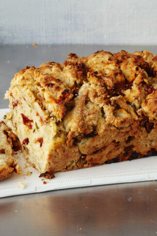 Tomaten-Rosmarin-Brot Tomaten-Rosmarin-Brot