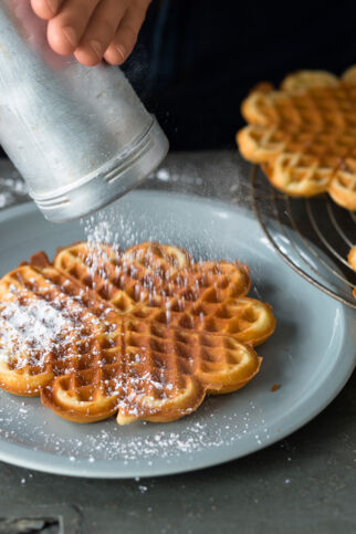 Süße Waffeln – fein und knusprig Süße Waffeln – fein und knusprig