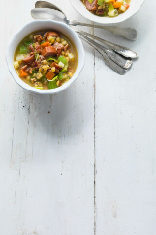 Erbsensuppe mit Gemüse Erbsensuppe mit Gemüse