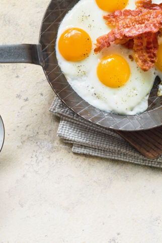 Spiegelei mit Speck und Rahmspinat Spiegelei mit Speck und Rahmspinat