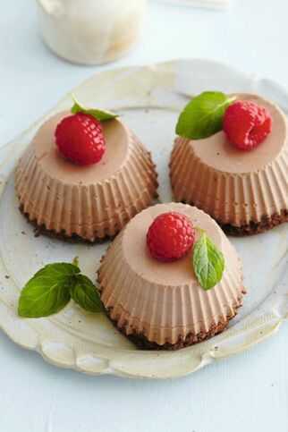 Schokotörtchen mit Himbeeren