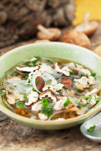 Glasnudelsuppe mit Schwein Glasnudelsuppe mit Schwein