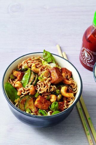 Woknudeln mit Pflaumensauce Woknudeln mit Pflaumensauce