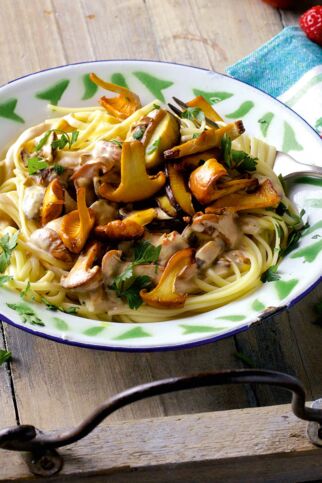 Linguine mit gemischten Pilzen Linguine mit gemischten Pilzen