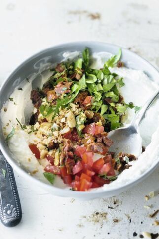 Ziegenkäse-Tomate-Basilikum-Aufstrich Ziegenkäse-Tomate-Basilikum-Aufstrich