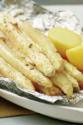 Spargel aus der Folie Spargel aus der Folie