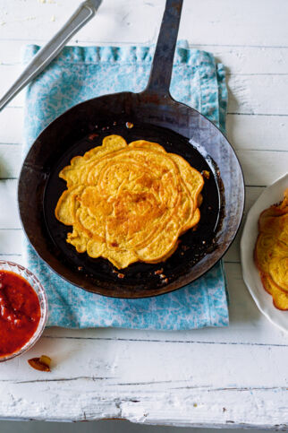 Zimtpfannkuchen mit Zwetschgenmus Zimtpfannkuchen mit Zwetschgenmus