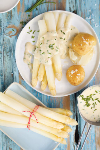 Spargel mit Seidentofu-Hollandaise