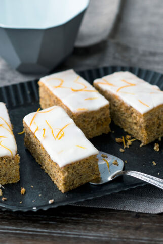 Rübli-Walnuss-Schnitten Rübli-Walnuss-Schnitten