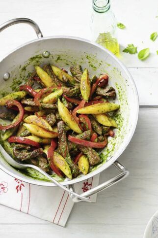 Schupfnudeln mit Steak und Salsa Schupfnudeln mit Steak und Salsa