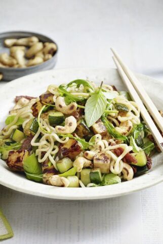 Halloumi-Cashew-Wok Halloumi-Cashew-Wok
