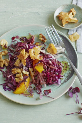 Rotkohlsalat mit Topinambur Rotkohlsalat mit Topinambur