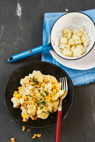 Blumenkohl-Walnuss-Salat Blumenkohl-Walnuss-Salat