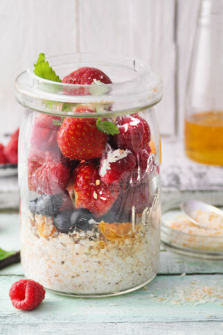 Buchweizen-Beeren-Porridge Buchweizen-Beeren-Porridge