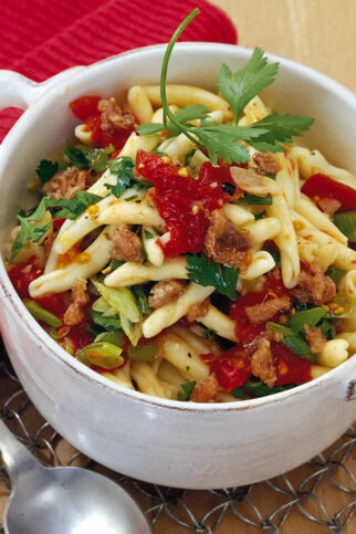 Tomatensauce mit Sardellen Tomatensauce mit Sardellen