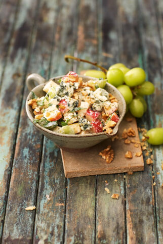Winter-Waldorf-Salat mit Zitronen-Frischkäse-Dressing