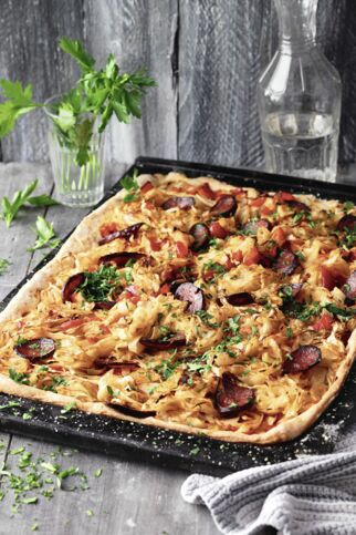 Spitzkohl-Cabanossi-Kuchen Spitzkohl-Cabanossi-Kuchen