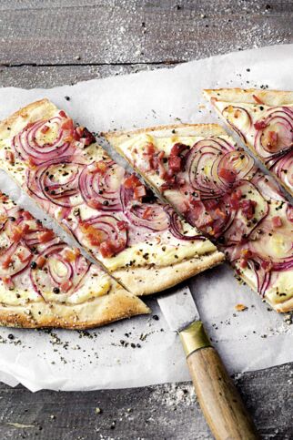 Flammkuchen Elsässer Art Flammkuchen Elsässer Art