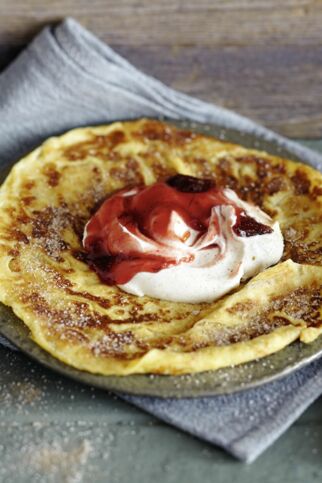 Pfannkuchen mit Pflaumenmus
