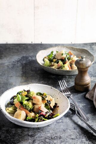 Fischpfanne mit buntem Gemüse Fischpfanne mit buntem Gemüse