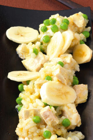 Geflügelsalat mit Banane Geflügelsalat mit Banane