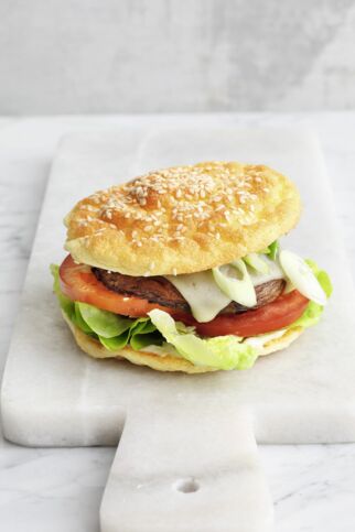 Low-Carb-Veggie-Cheeseburger
