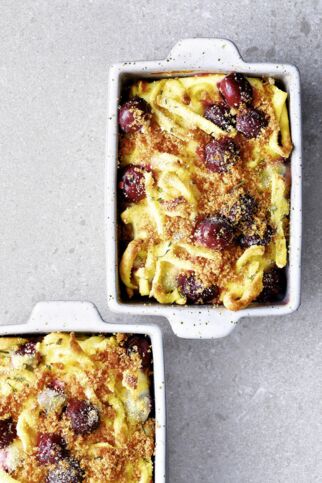 Spätzle-Auflauf mit Kirschen Spätzle-Auflauf mit Kirschen