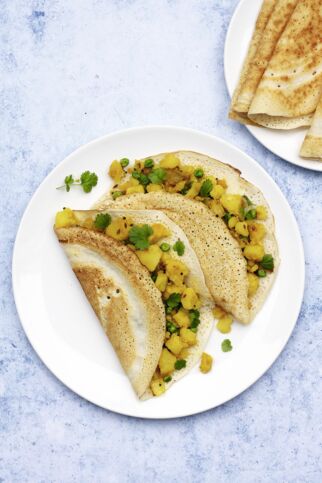 Dosas mit Kartoffelfüllung Dosas mit Kartoffelfüllung