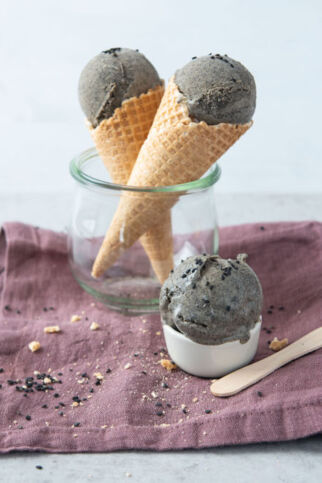 Schwarzes Sesam-Eis Schwarzes Sesam-Eis