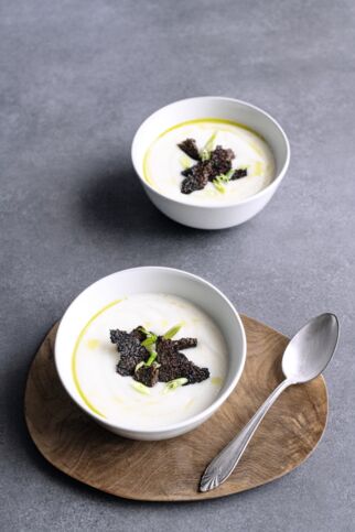 Schwarzwurzelsuppe mit Croutons