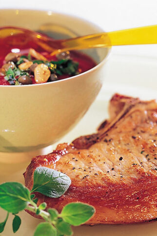 Koteletts mit Tomatensauce Koteletts mit Tomatensauce