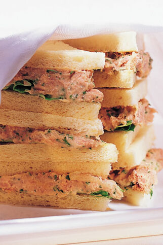 Tramezzini mit Tunfischcreme Tramezzini mit Tunfischcreme