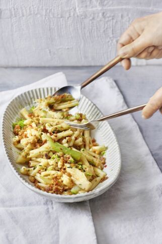 Pasta alle briciole
mit Fenchel Pasta alle briciole
mit Fenchel