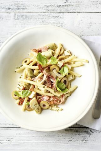 Makkaroni-Salat Pizza-Style Makkaroni-Salat Pizza-Style