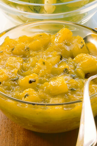 Gurken-Ananas-Relish